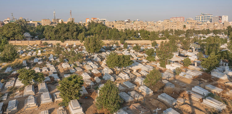 Sindh Approves Mega Graveyard Project in Karachi Amid Growing Burial Space Crisis