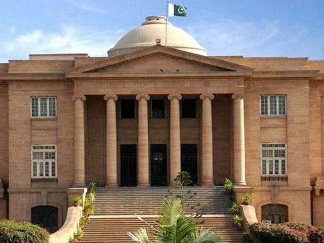 SHC Issues Ultimatum: Sindh Government Ordered to Repair University Road Within Two Months