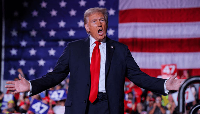 Trump Blames Advisors for Iran Conflict, Warns of 