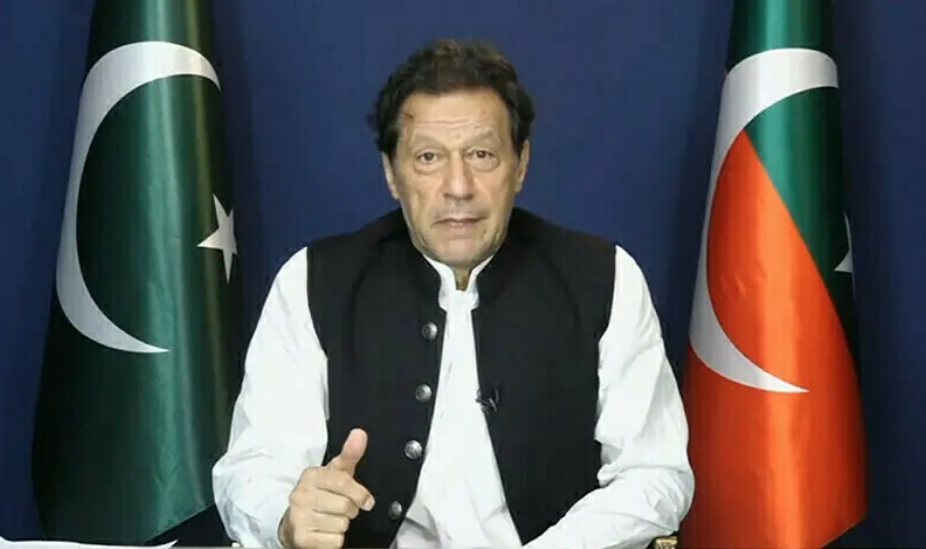 Supreme Court Orders Medical Board to Examine Imran Khan’s Eye, Allows Call with Children