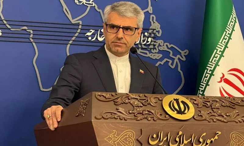 Iran Vows to Never Admit Defeat, Condemns US and Israel Actions