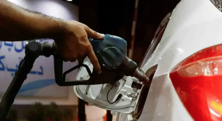 Pakistan Has Petrol for 27 Days, Diesel for 21 Day