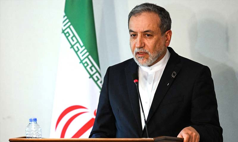 Iran FM: War is Between US-Israel, Not Iran or Americans