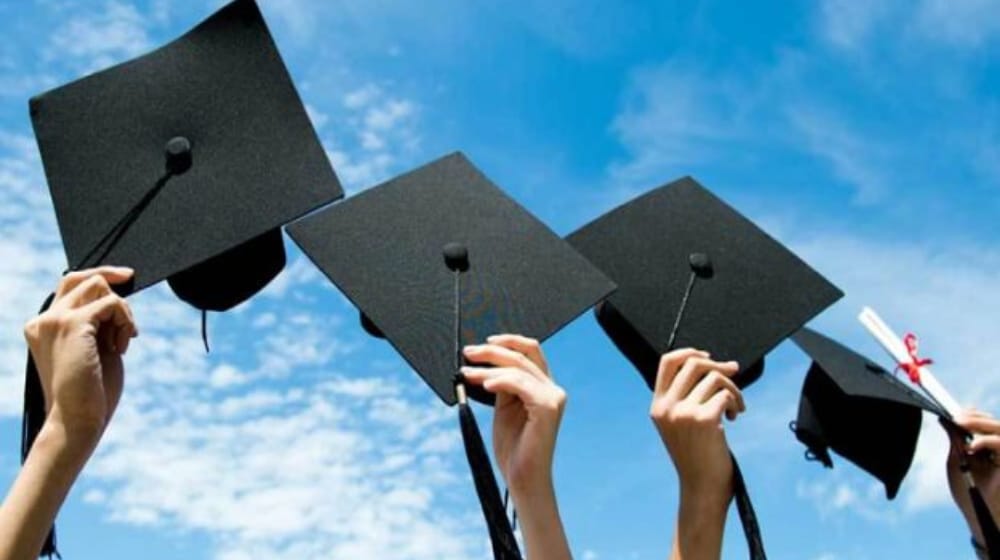 Pakistan Imposes Ban on New Universities and Tehsi