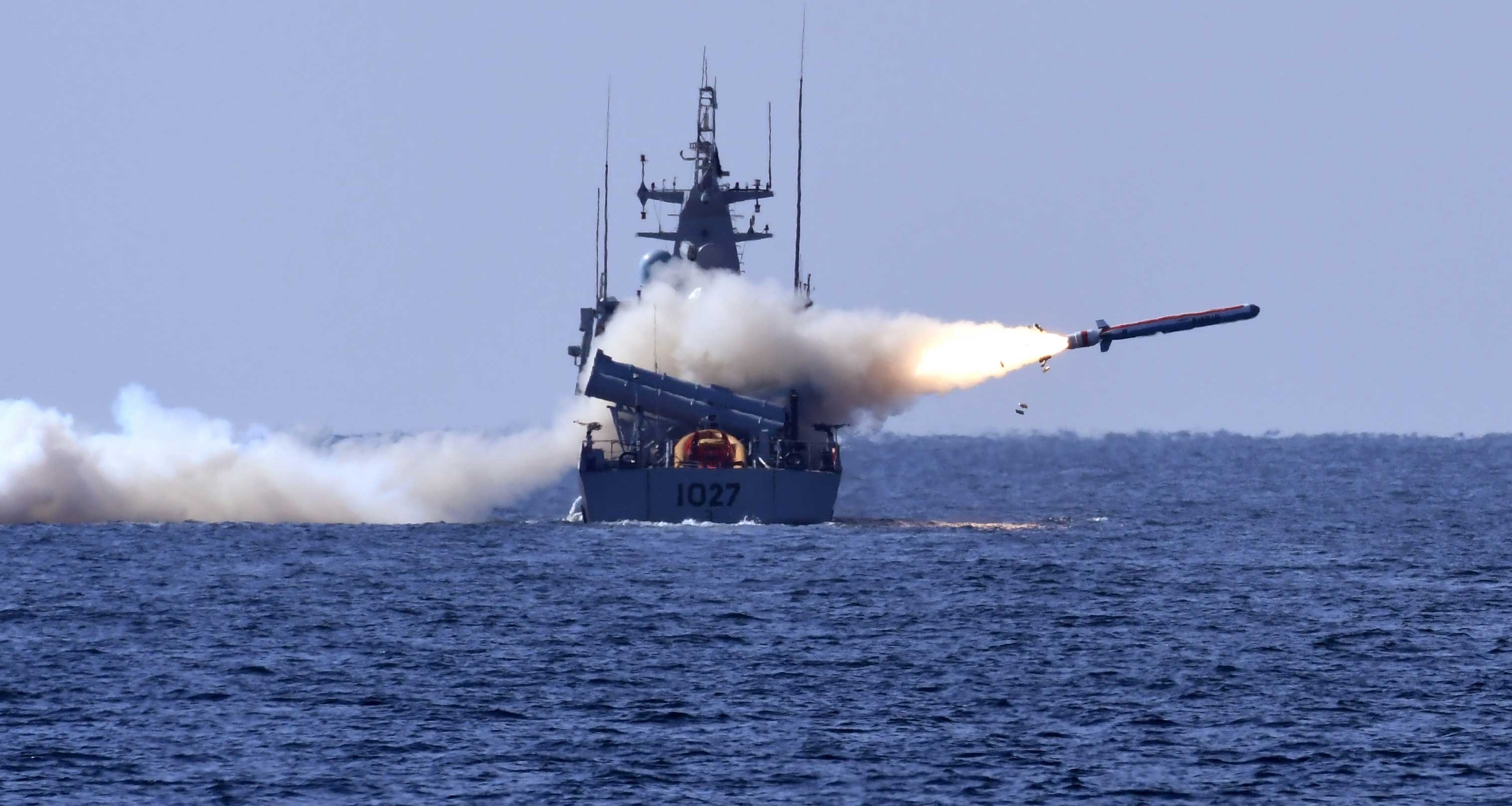 Strategic Milestone: Pakistan Navy Successfully Tests Indigenously Developed Air-Launched Cruise Missile