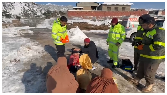 Rescue Operation Ends as Tirah Valley Road Reopens After Heavy Snowfall