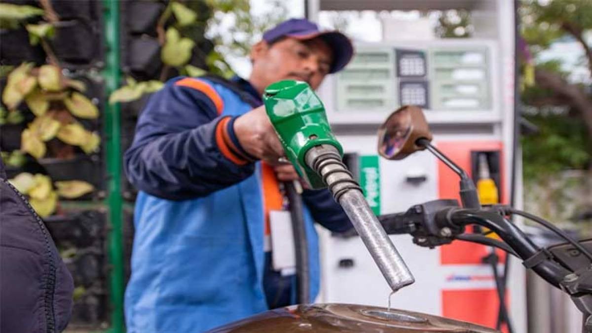 Pakistan Reshuffles Petroleum Levy: Petrol Taxes Slashed by Rs 10.83 as Diesel Levy Surges Near Rs 69